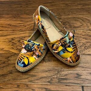 ANTONIO MELANI Tropical Knot Espadrille Flats in Navy and Mustard